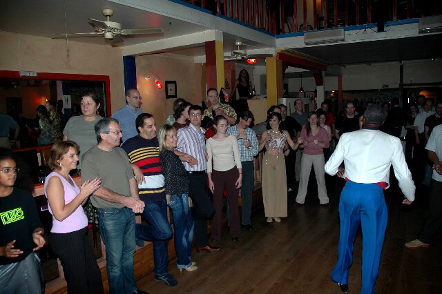 min 2006 10 31 latino 203